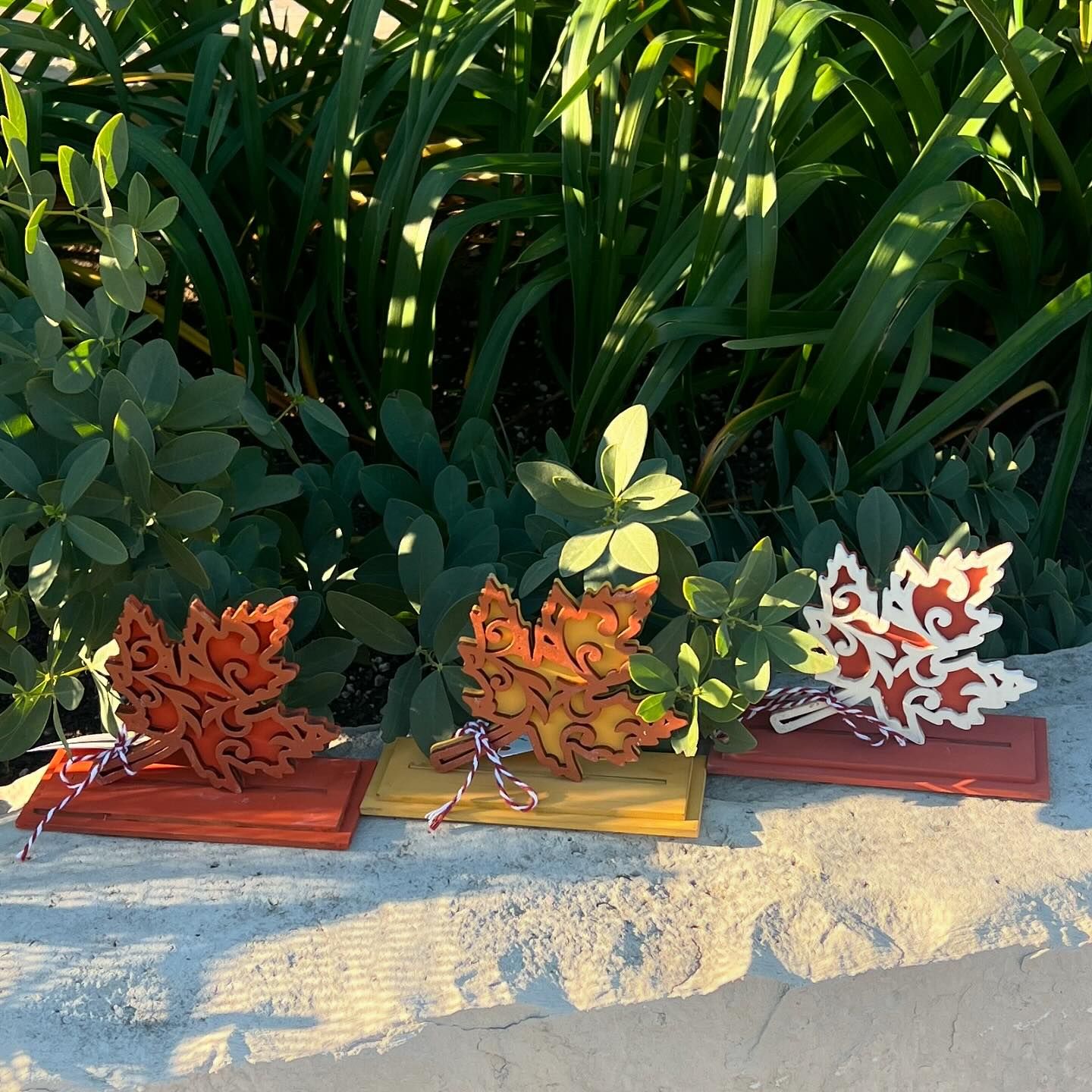 Longbourn Handcrafted - Leaf Shelf Sitters