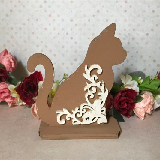 Flourish Cat Right Facing Light Brown
