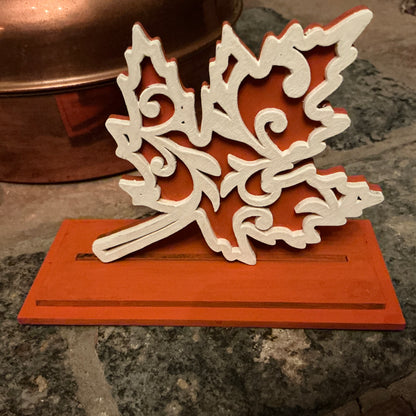 LH 512 - Small 2D Maple Leaf with Stand