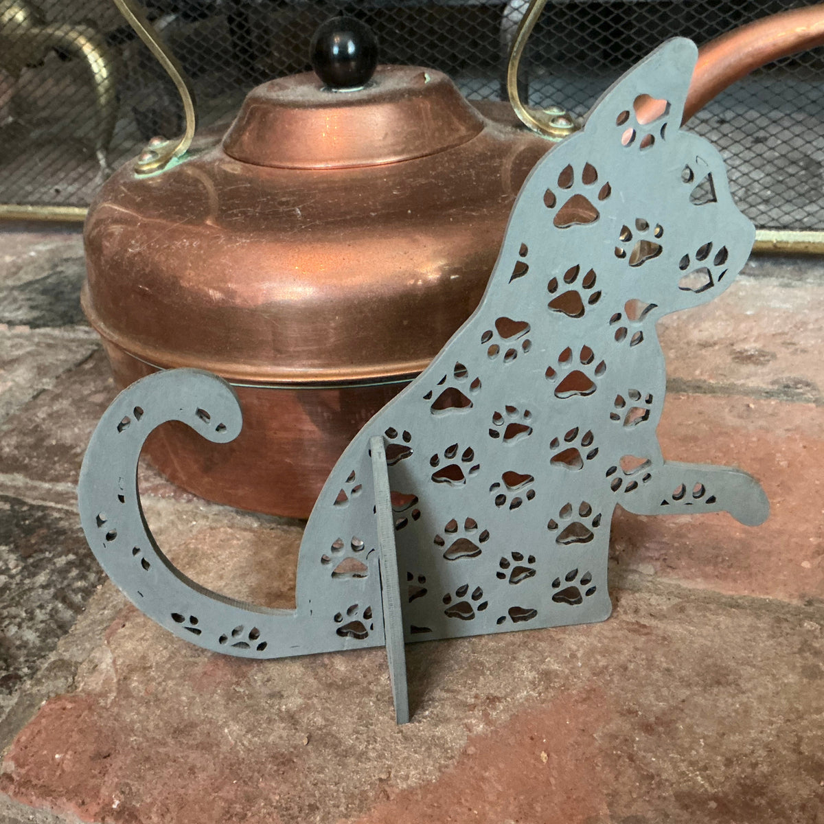 Medium Pawprint Cat