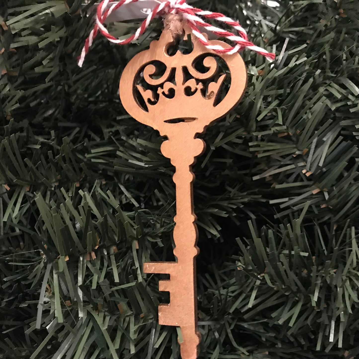 'Pemberley' Key Ornament Gold