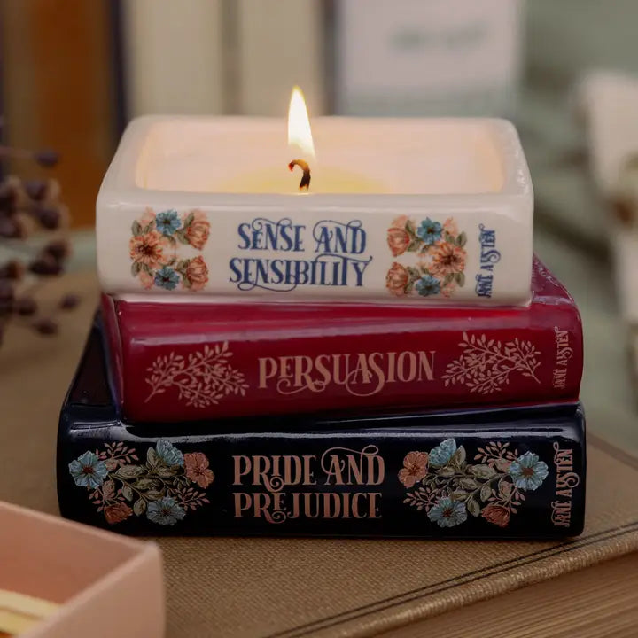 SM 117 - Jane Austen Bookstack Candle